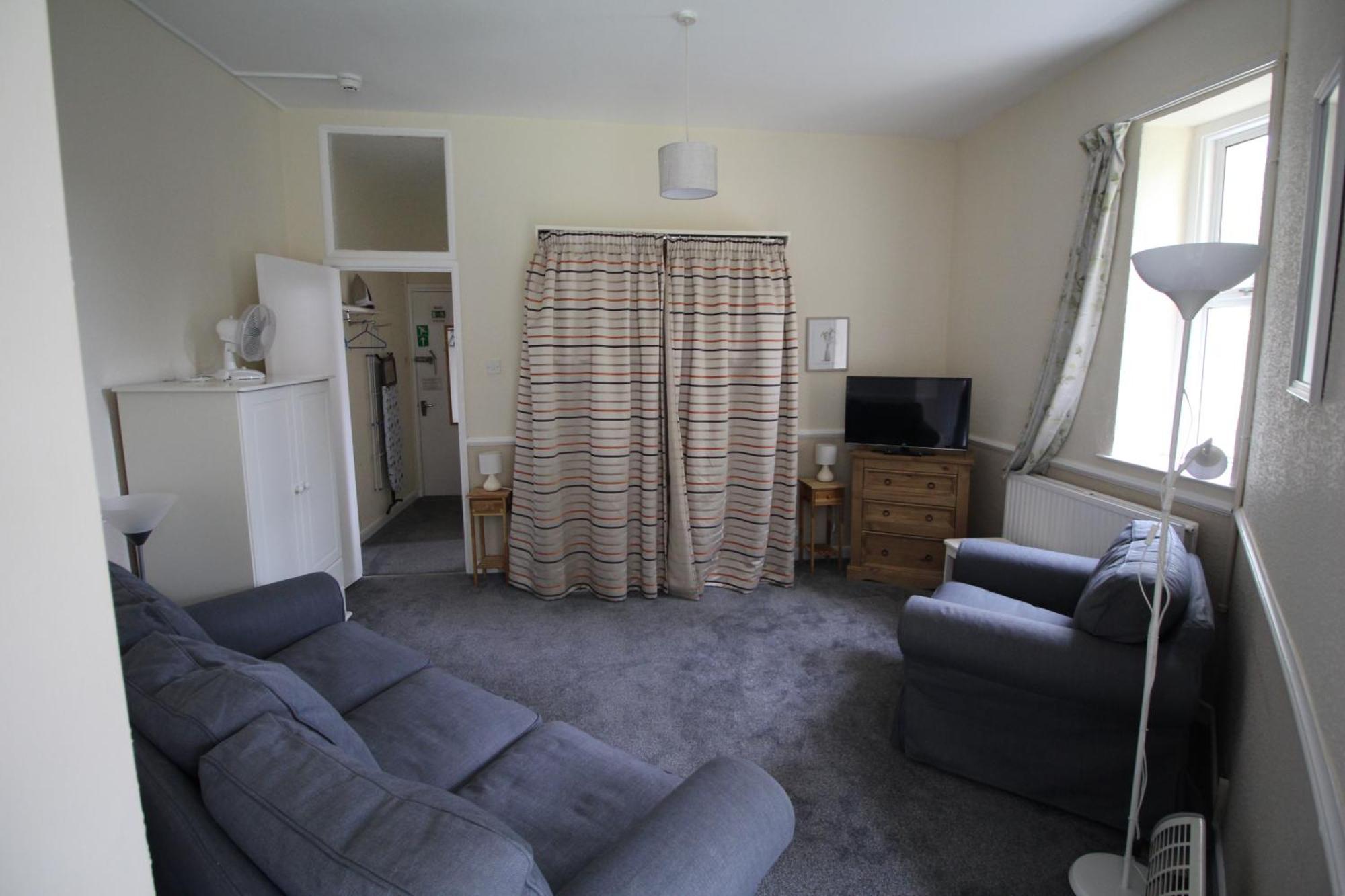 Chelston Dene Holiday Apartments Torquay Room photo