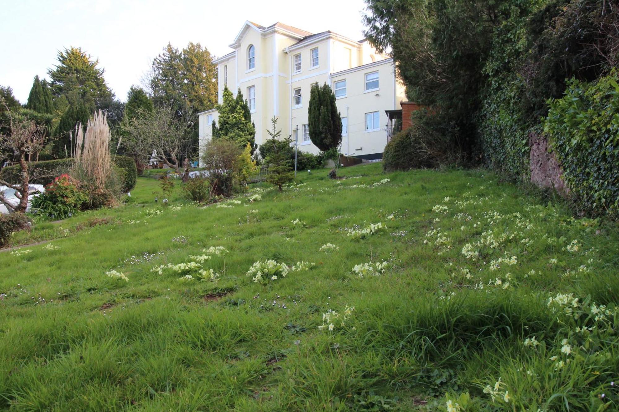 Chelston Dene Holiday Apartments Torquay Room photo