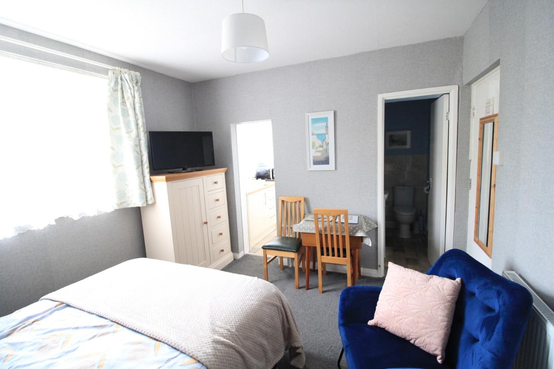 Chelston Dene Holiday Apartments Torquay Room photo