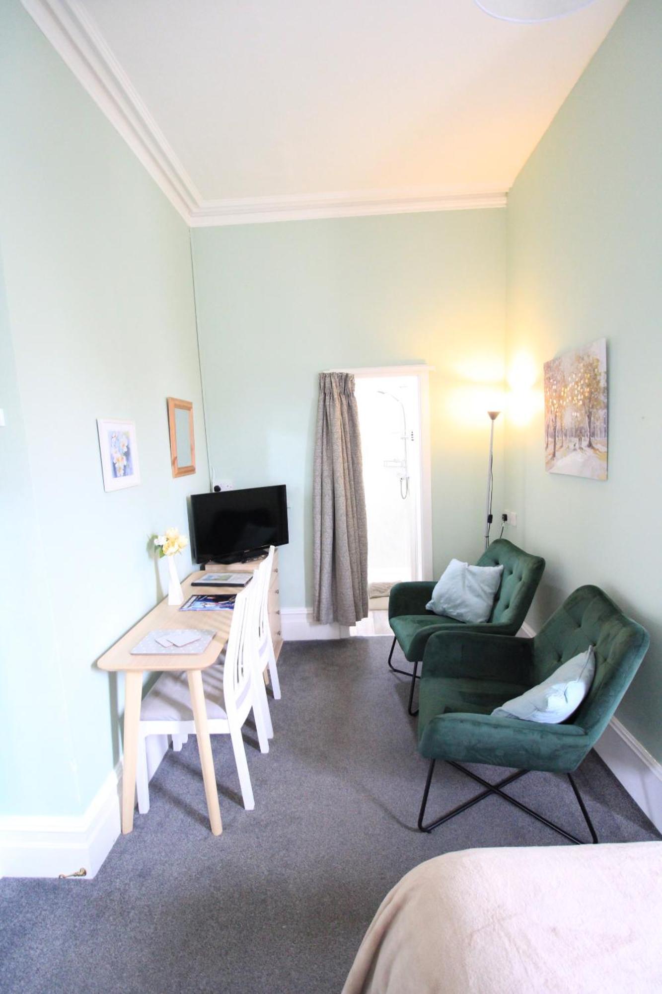 Chelston Dene Holiday Apartments Torquay Room photo